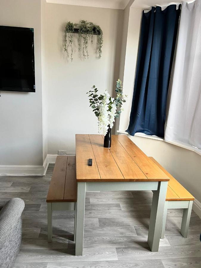 Kim Family Holiday Get-Away 4 Bedrooms 2 Baths Blackpool Exteriér fotografie